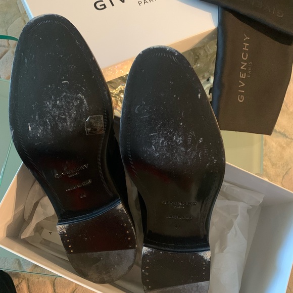 GIVENCHY - Picture 4 of 9